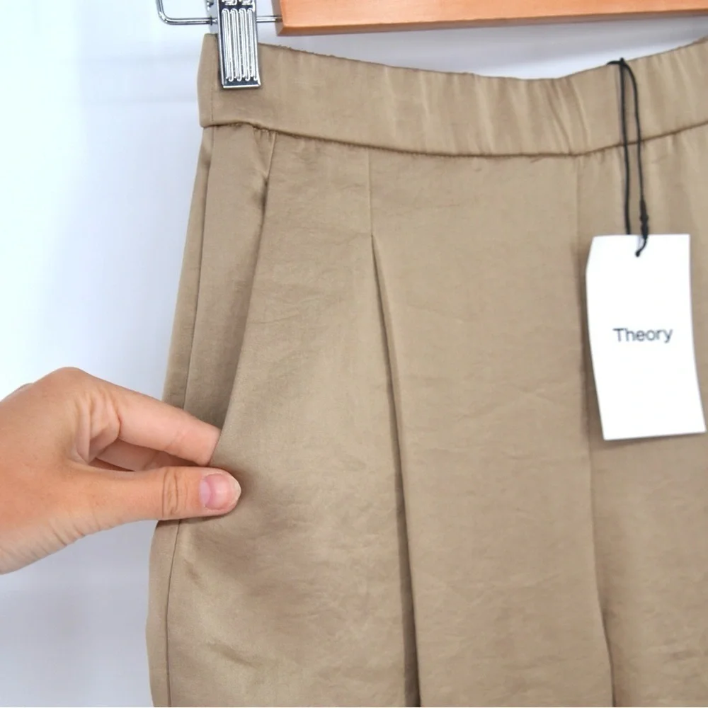 NEW Theory Pleated Carrot Trouser Pant Pull On Crushed Satin in Beige Women's 00 - Picture 4 of 9